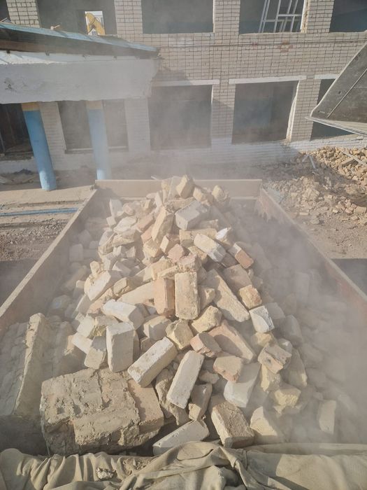 Услуги Самосвал,Вывоз мусора ,Грунт,щебень Пгс