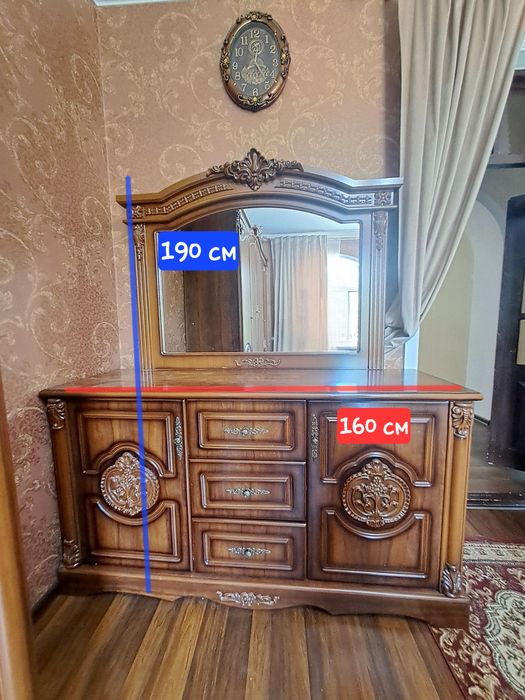 Продаётся спальный гарнитур. Мебель сотилади.