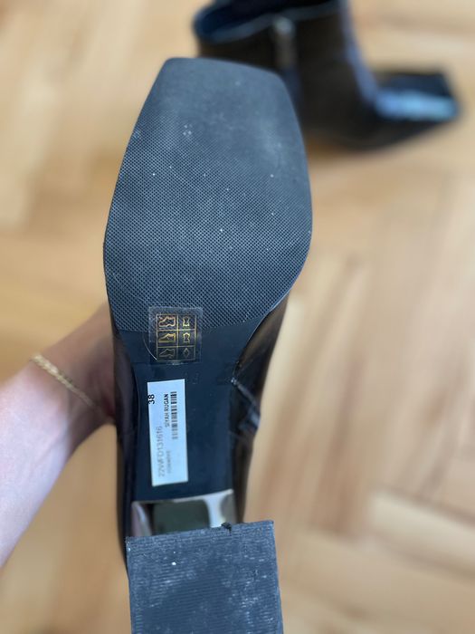 Боти естествена кожа, лак, чисто нови, номер 38