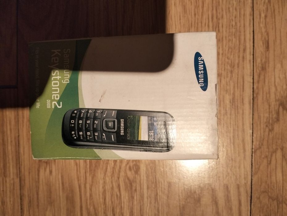 Новый Самсунг е1202