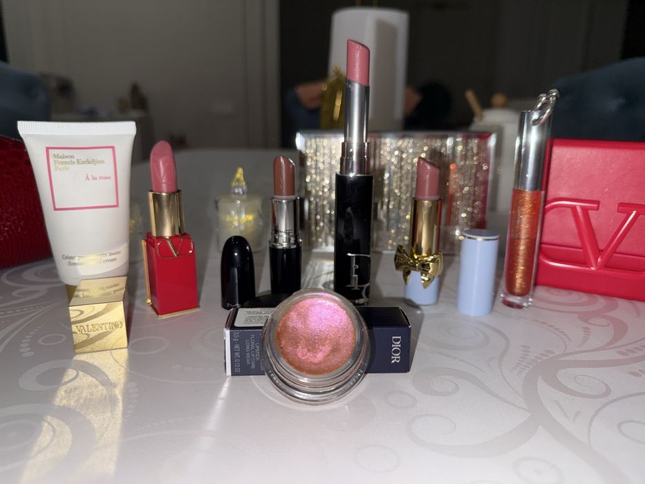 Dior помада продам