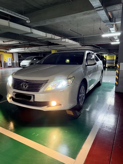 Продается срочна tayota camry 50