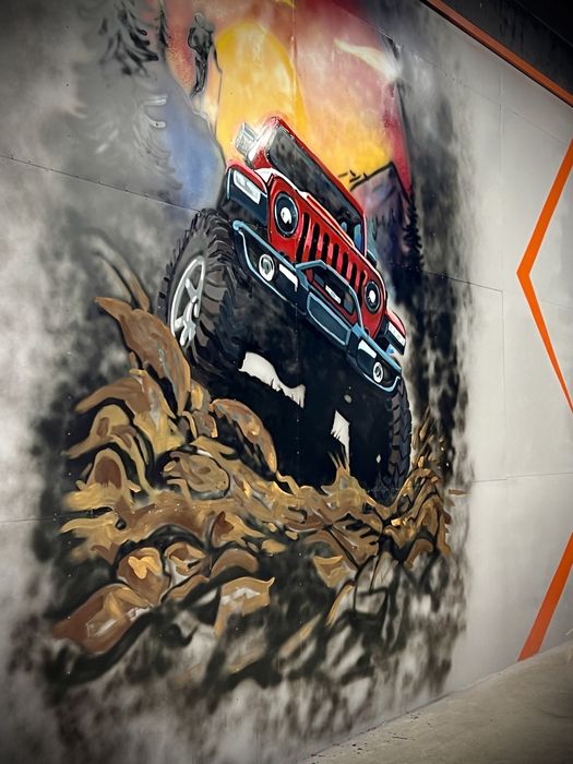 Rassom devorga rasm chizish xizmati