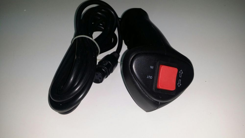 Telecomanda prin cablu troliu atv