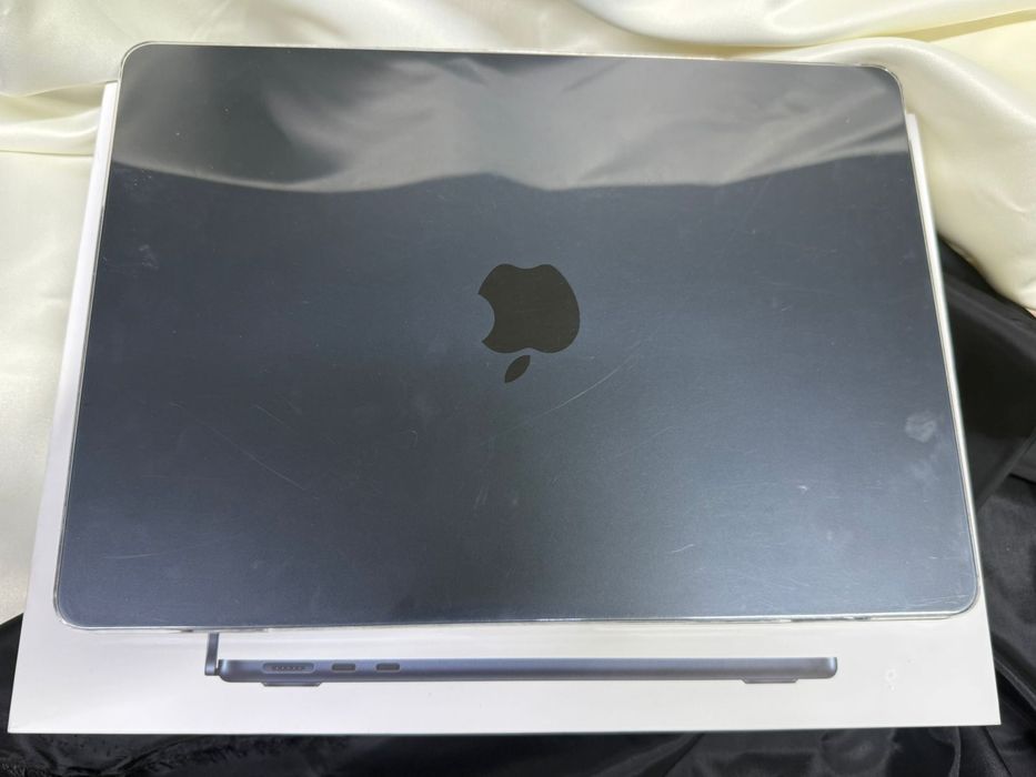 MacBook Air. 13диюмов. (г.Кентау)
