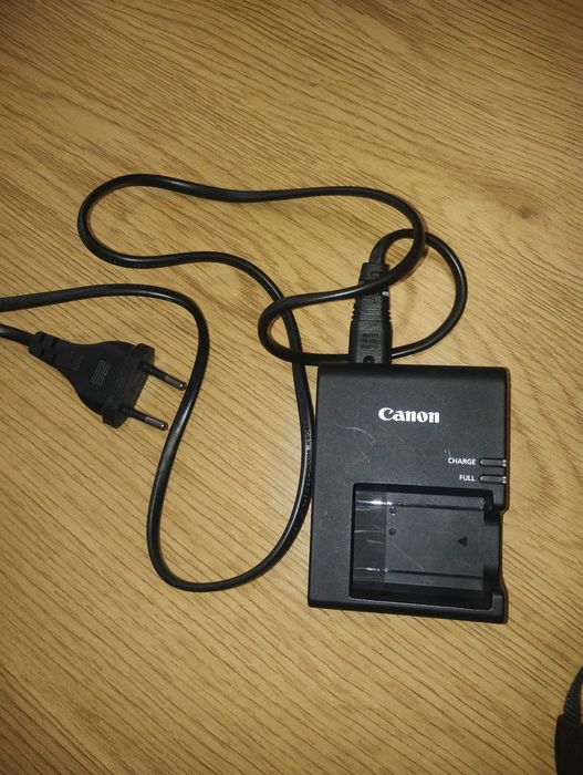 canon EOS 4000 D 170 €