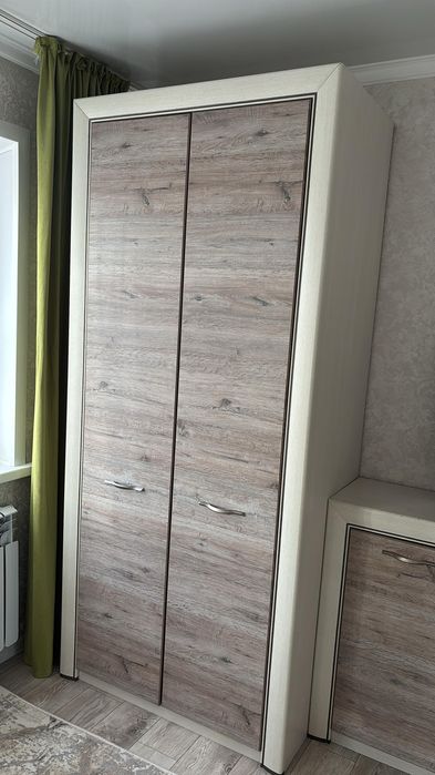 Продам шкаф 2х дверный