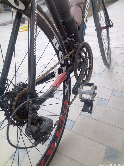 Шоссейный  велосипед сотилади.