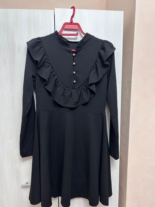 Дрехи рокли дамско