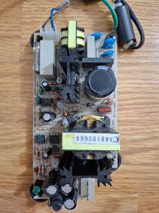 Surse de alimentare in comutatie 220V diferite modele si tensiuni