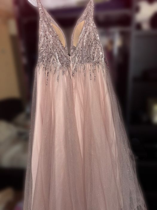 Абитуриентска бутикова рокля тип принцеса