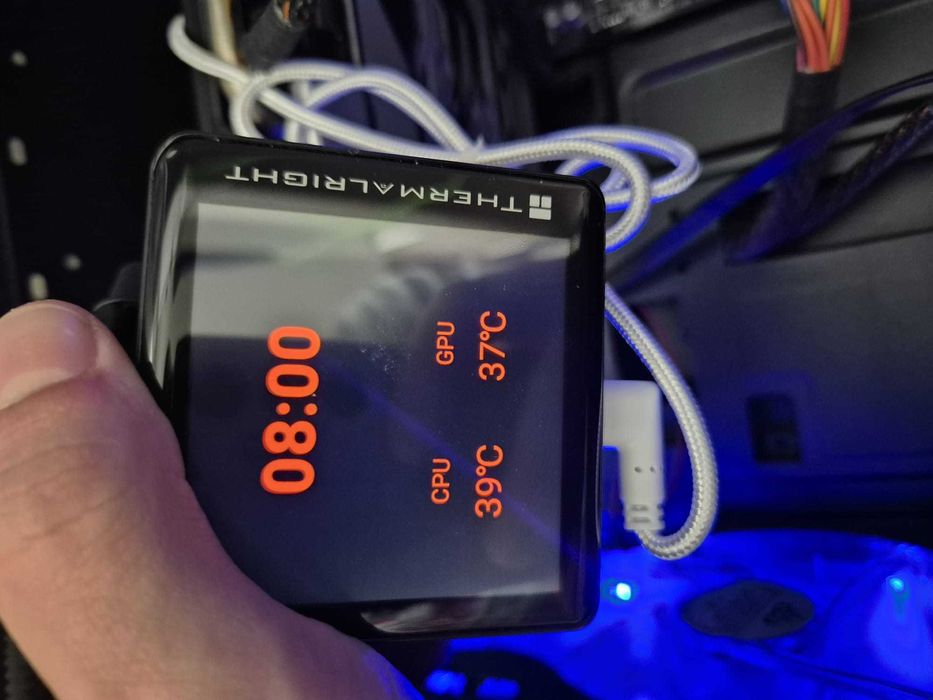 Cooler CPU Lichid Thermalright Frozen Vision 360 Fara Accesorii