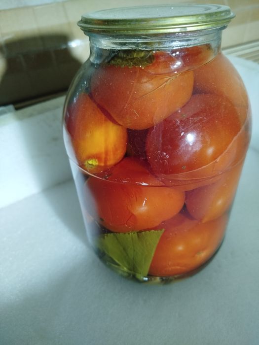 Продам консервированные помидоры