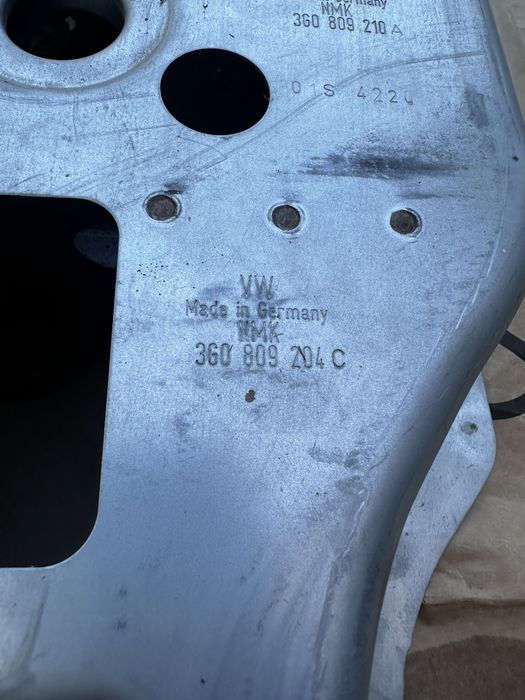 Stâlp dreapta față vw passsat b8.