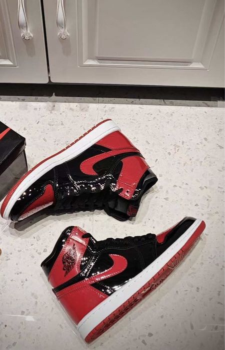 Air Jordan 1 Retro High Bred Patent Red Fire Black Laser UNC Metallic