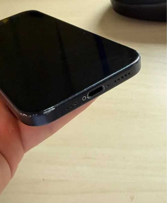 iPhone 15, 256 ГБ, SIM