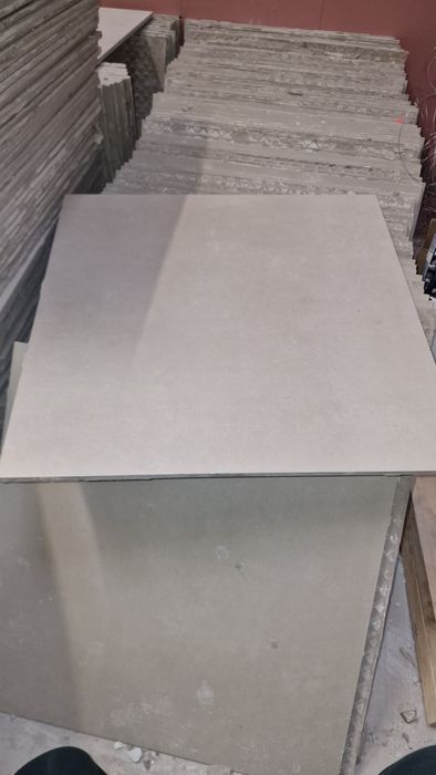 Керам гранит  б/у боле  200шт