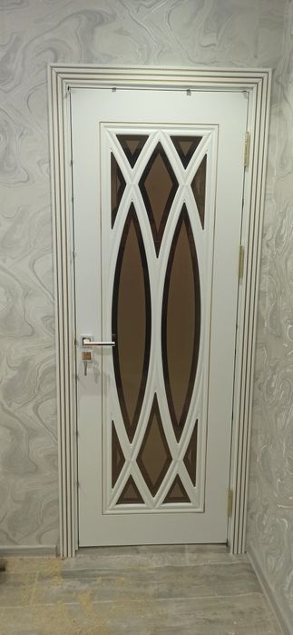 Установка МДФ дверей