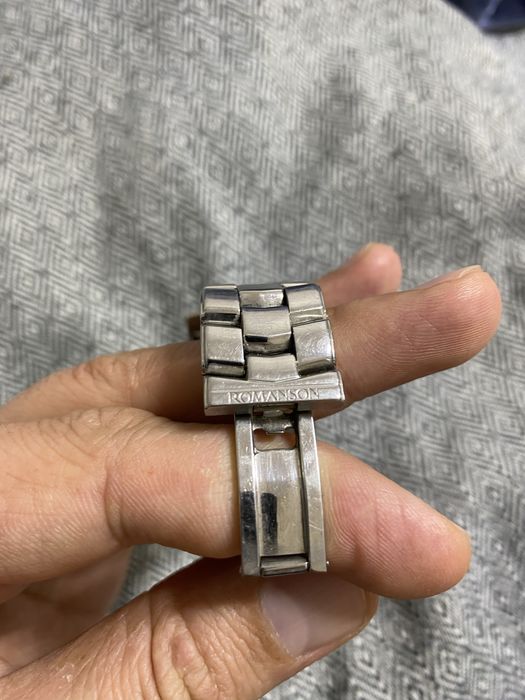 Продам часы Romanson