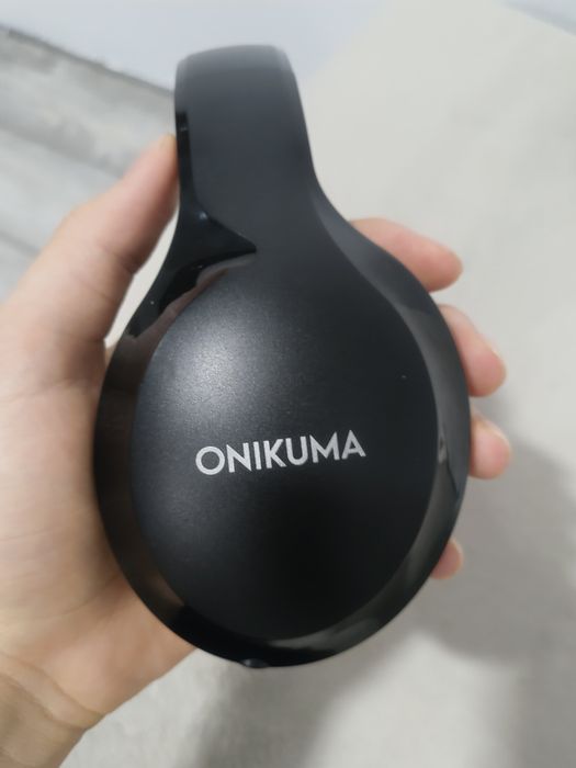 Casti Onikuma B2