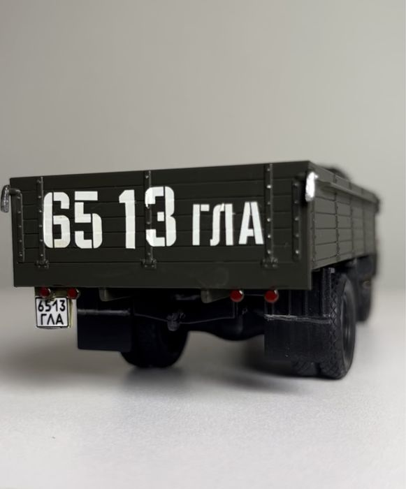 Продам 1:43 Газ-53-12