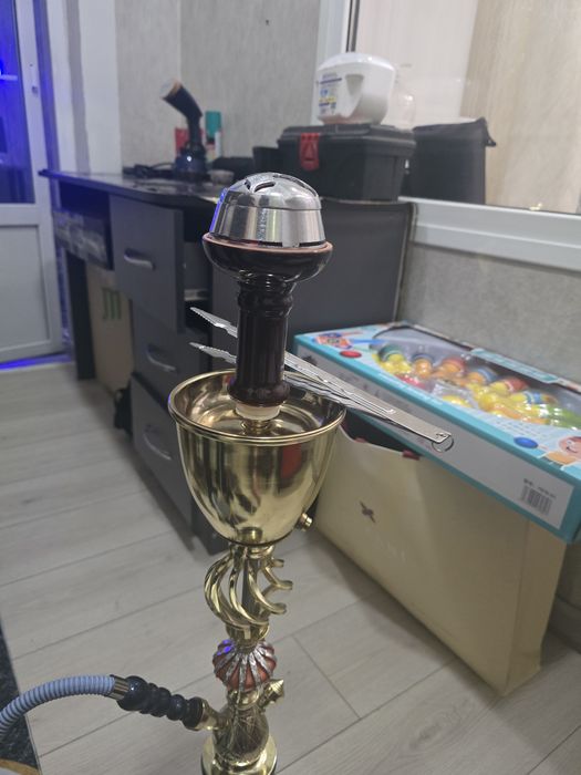 Продам стол в арабском стиле