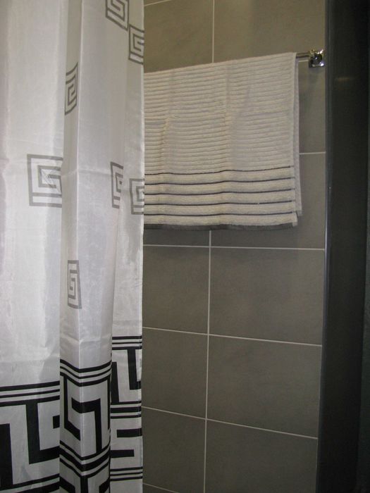 Дава се под наем Едностаен апартамент в София, Център - 66 кв.м за 568.14 € - Снимка #12