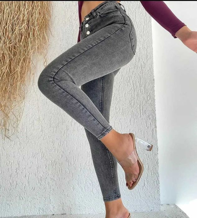Вналичии джинсы на скидке джегисы Denim класс читайте описание