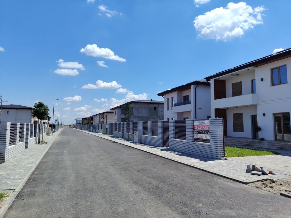 Vila Dobroiesti 5 camere, 3 bai, cartier rezidențial, strada Asfaltata