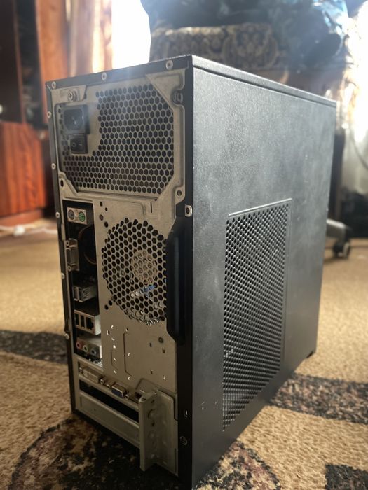 Продам  комьютер