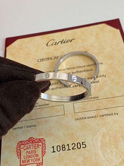 Cercei Cartier LOVE White Gold 22K Diamond