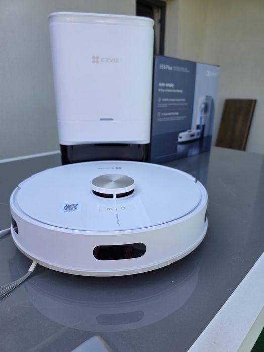 Vând Aspirator Robot inteligent multifuncțional Ezviz RE4 Plus