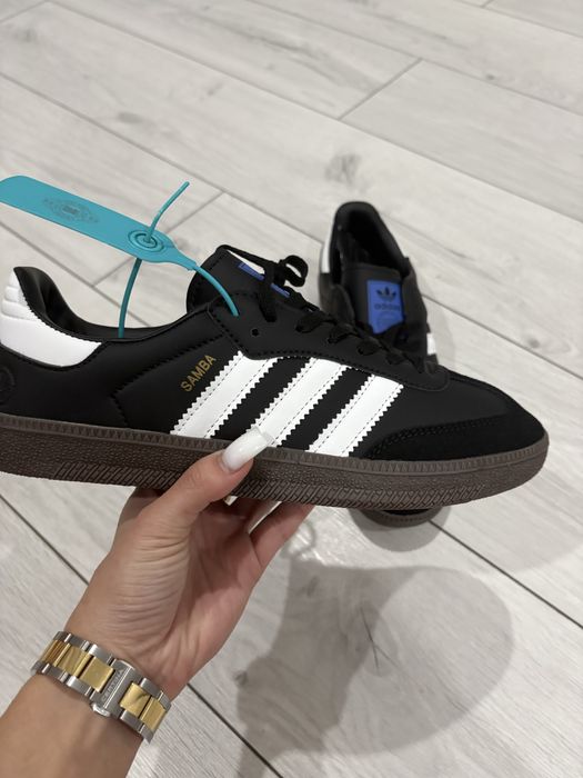 Обувь в отличном качестве