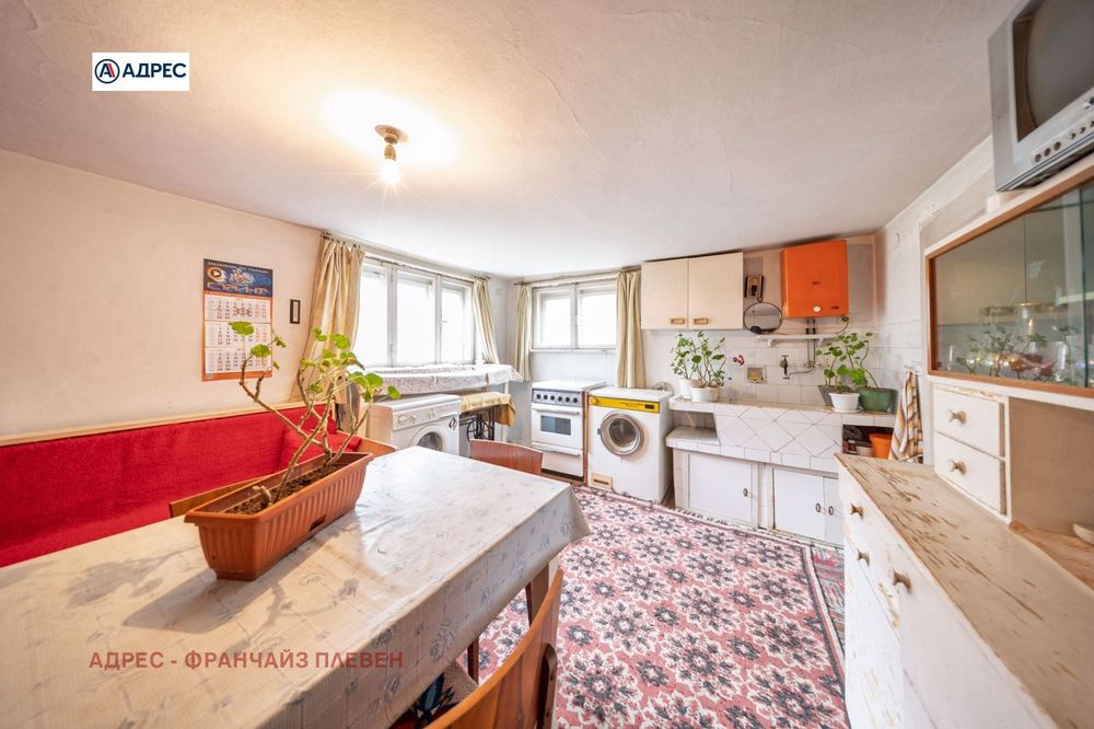 Къща в Ловеч-Младост площ 124 цена 113000