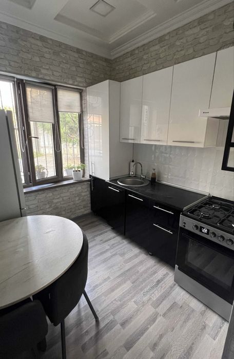 Сергели мошина бозор, напротив машиного базара 1 сотка Бобур махалля