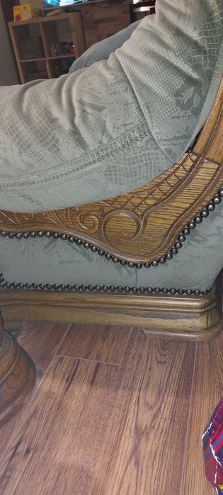 Класическа холна гарнитура с основа от масив - дъб