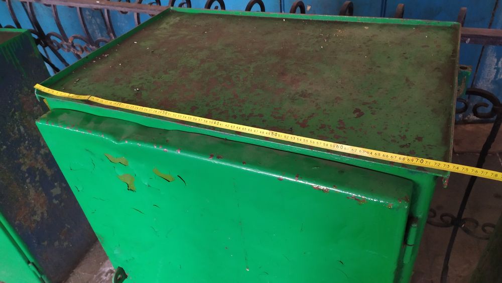 Продам стол слесарный с электродвигателем