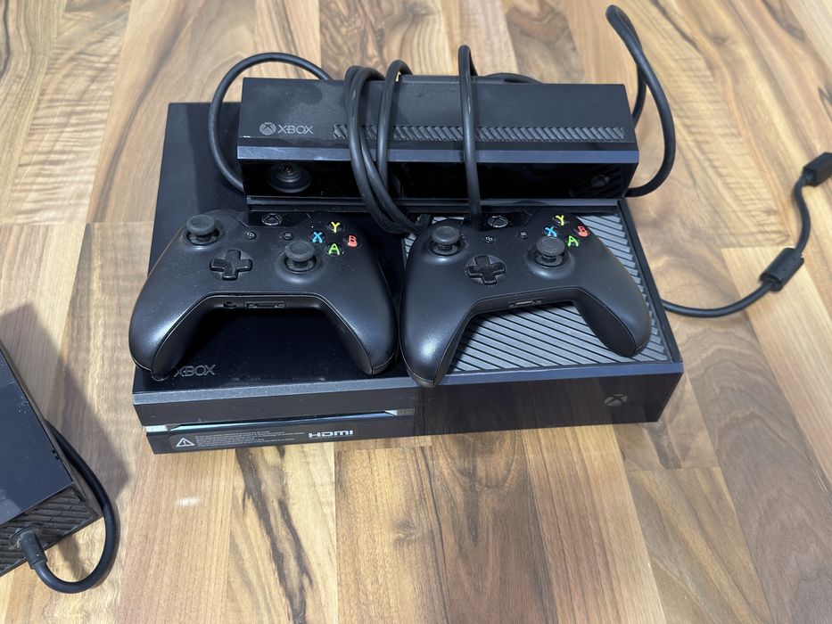 Xbox One + Kinect