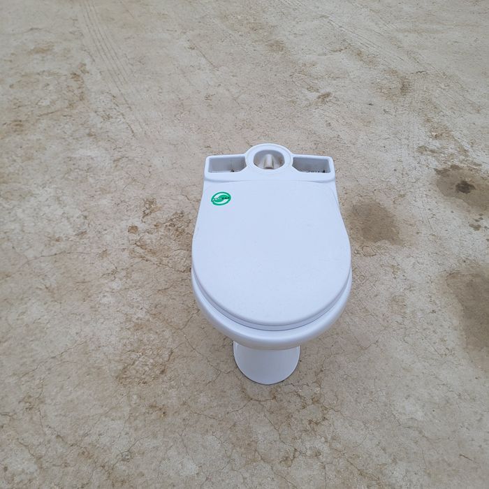 Унитаз б/у продаётся