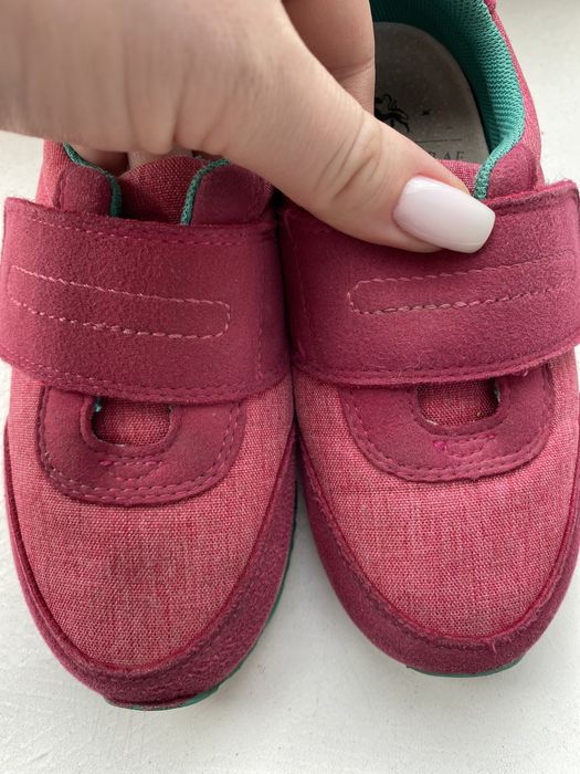 Продам кроссовки детские