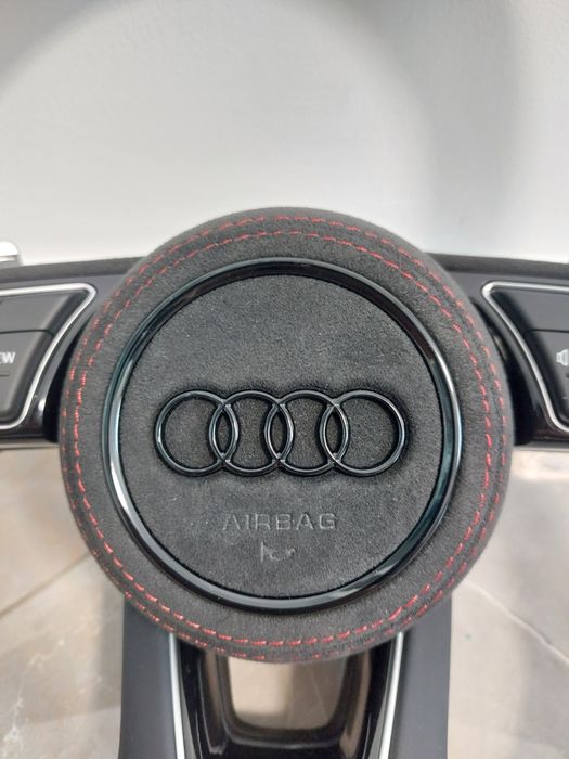 Volan sport Audi RS NOU - Alcantara, Padele, Incalzire, Cusaturi rosii