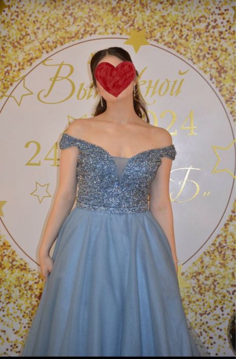 Продаю шикарное вечернее платье