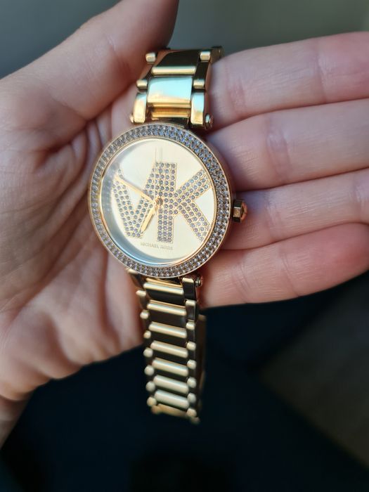 Часовник Michael Kors