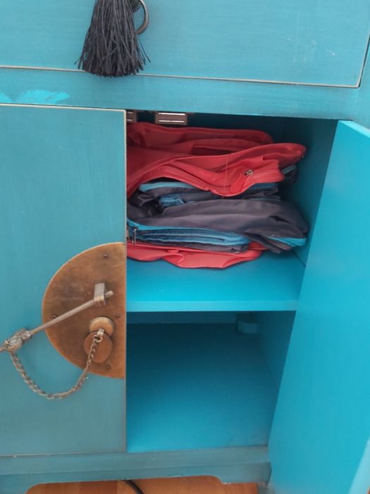 Dulapior chinezesc albastru