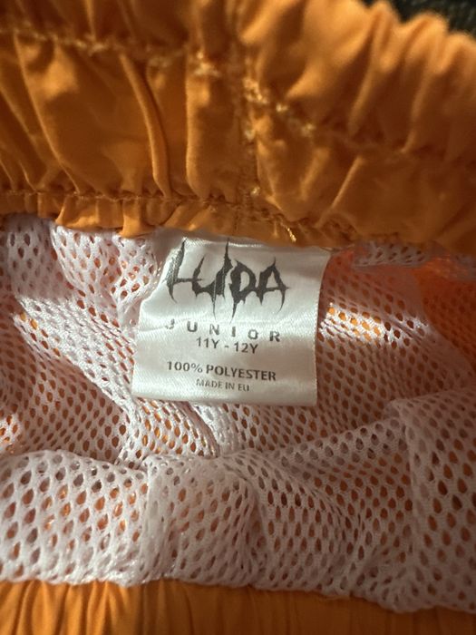 Продавам Luda бански