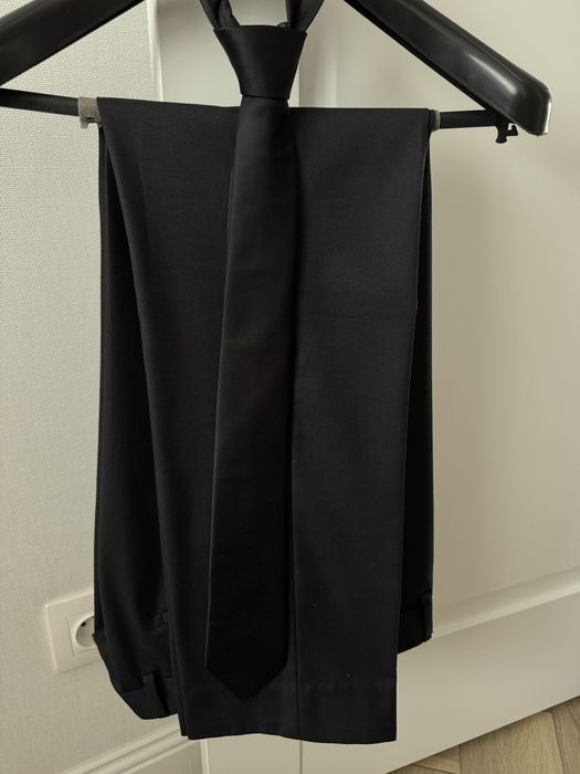 Продам костюм черный Glassman