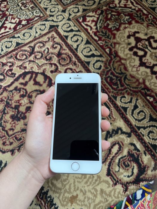 Срочно продаю Iphone 8 256 гб