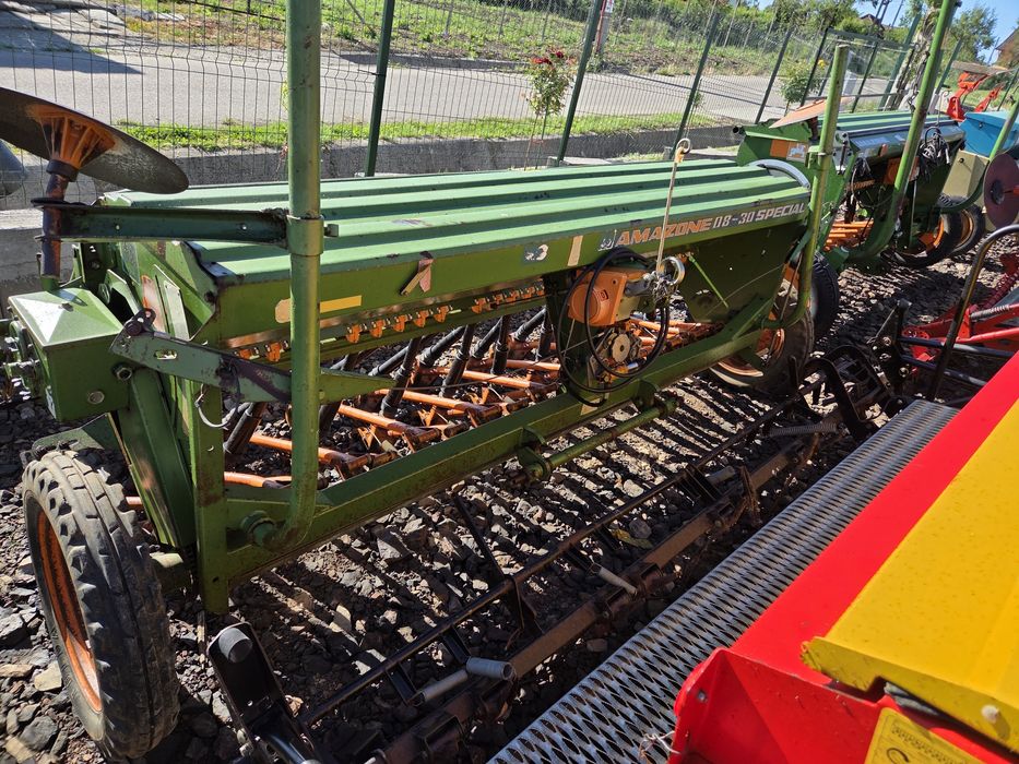 Semanatoare Paioase Amazone D8-30 Special