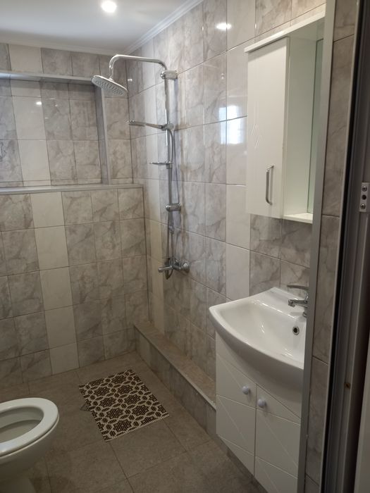 Дава се под наем Етаж от къща в Велинград - 83 кв.м за 350 € - Снимка #1