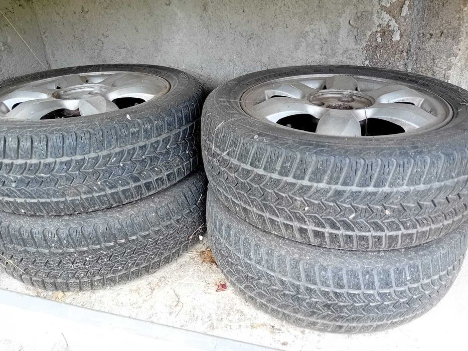 Jante cu anvelope de iarna LOGAN